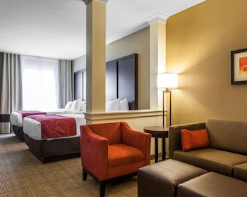 Suite, Multiple Beds, Non Smoking