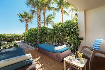 Room, 1 King Bed, Accessible (Ocean Cabana, Transfer Shower)