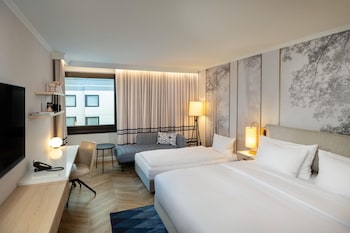 Superior Room, 1 King Bed