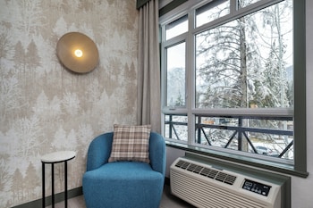 Premier Two Queen Fireplace