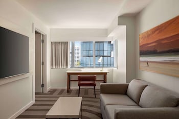 Suite, 1 King Bed, Terrace