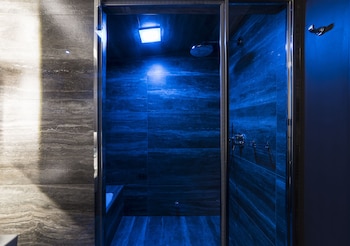 Deluxe Double Room (Turkish Bath)