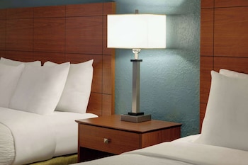 Room, 2 Queen Beds, Non Smoking