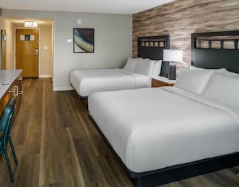 Room, 2 Queen Beds