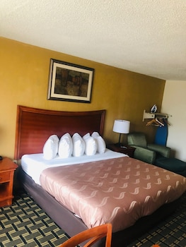 Standard Room, 1 King Bed