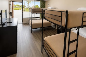Room, Multiple Beds, Non Smoking