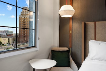 Premium Room, 2 Queen Beds (Canadian Skyline View)