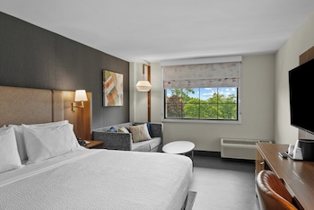 Standard Room, 1 King Bed