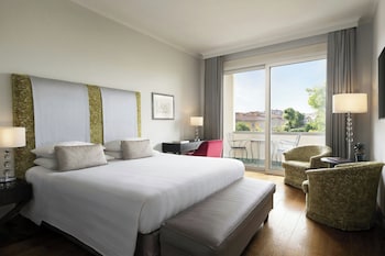 Premium Room, 1 King Bed, Balcony (View)