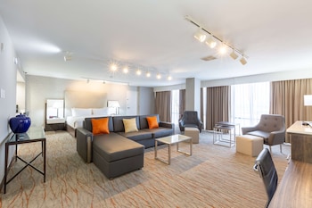 Studio, 1 King Bed with Sofa bed (Sitting Area)