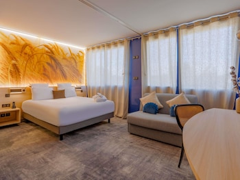 Privilege, Room, 1 Double Bed with Sofa bed