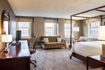 Junior Suite, 1 King Bed