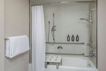 Junior Suite, 1 King Bed