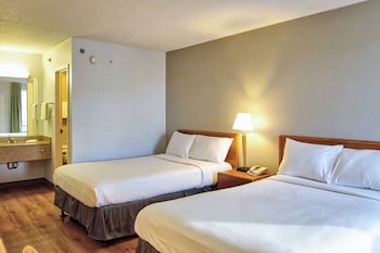 Standard Room, 2 Double Beds, Non Smoking