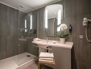 Standard Room, 2 Double Beds