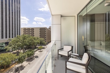 Suite (Jackson)