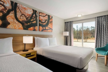 Deluxe Room, 2 Double Beds, Non Smoking