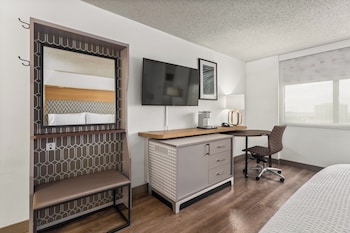 Standard Room, 1 King Bed