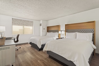 Standard Room, 2 Queen Beds (Minifridge)