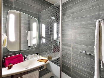 Standard Room, 3 Twin Beds