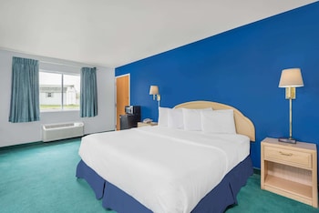 Studio Suite, 1 King Bed, Non Smoking