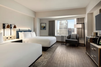 Premium Room, 2 Queen Beds, Non Smoking (Space Needle View)