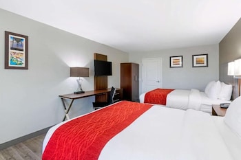 Standard Room, 2 Queen Beds, Non Smoking