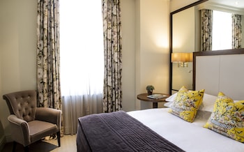 Classic Room, 1 Queen Bed