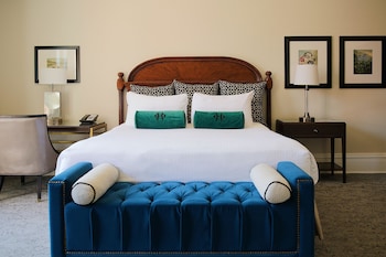 Deluxe Room (Classic)