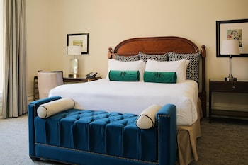 Deluxe Room (Classic)
