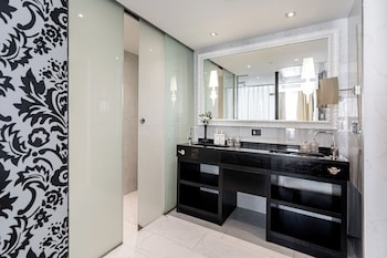 Premium Room Connected