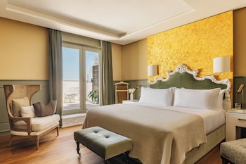 Presidential Penthouse Suite Red Level