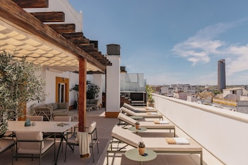 Presidential Penthouse Suite Red Level