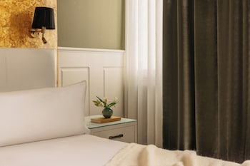 Premium Room Connected