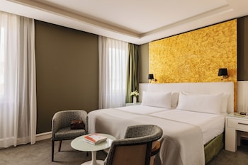 Two Bedroom Suite Red Level