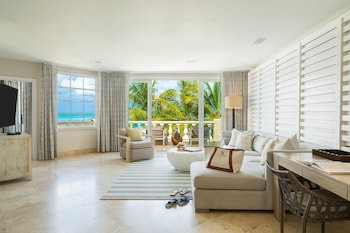 Hotel Luxury 1 Bedroom Suite -Adults Only