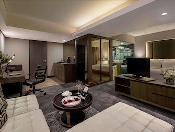 Deluxe Room, 1 King Bed