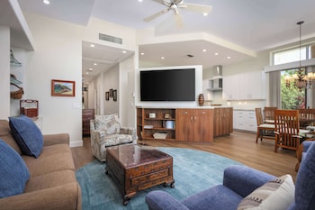 Premium Studio (Oceanside)