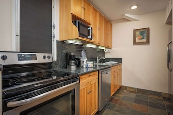 Premium Suite, 1 Double Bed (Oceanside)