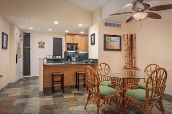 Premium Suite, 1 Double Bed (Oceanside)