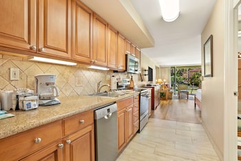 Premium Studio, Garden View