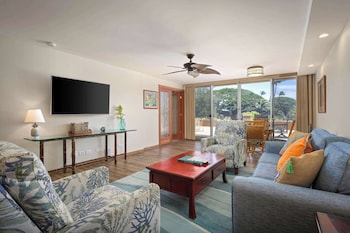 Premium Suite, 1 Double Bed, Garden View