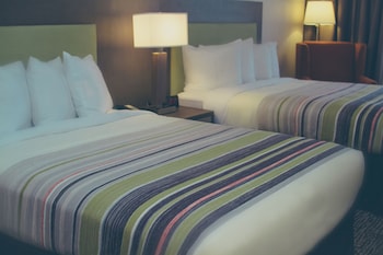 Room, 2 Queen Beds, Non Smoking