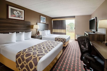 Deluxe Studio Suite, 2 Queen Beds, Non Smoking