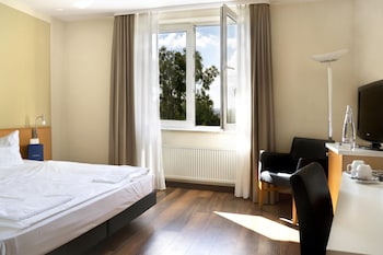 Standard Room, 1 Double Bed, Park View