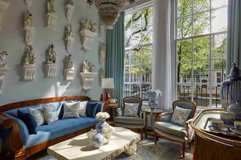 Porcelain Suite