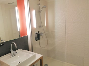 Standard Room, 2 Twin Beds
