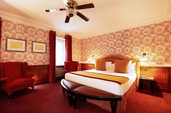 Deluxe Room, 1 Queen Bed, Non Smoking