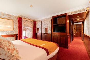 Suite, 1 King Bed, Non Smoking