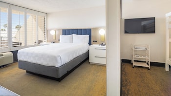 1 Queen Bed 1 Bunk Bed Standard 1st Floor